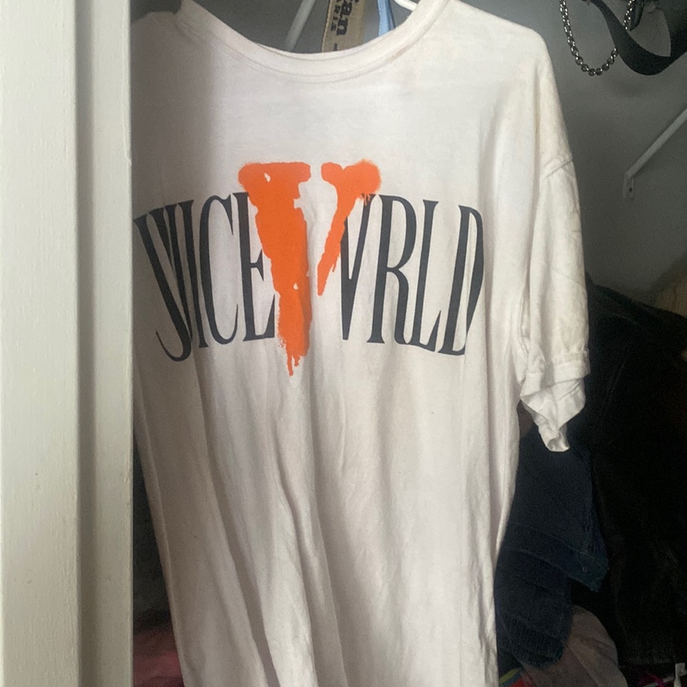 Juice World Vlone shirt